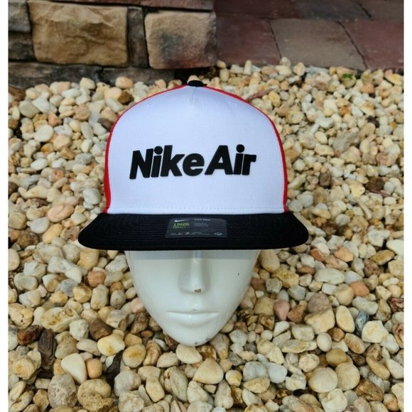 Nike Air Pro Capsule Snapback Adjustable White red